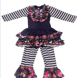 Beautiful Boutique Matching Set Fall Winter Outfit